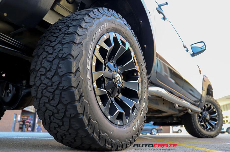 FORD RANGER ASSAULT GLOSS BLACK MILLED ACCENTS